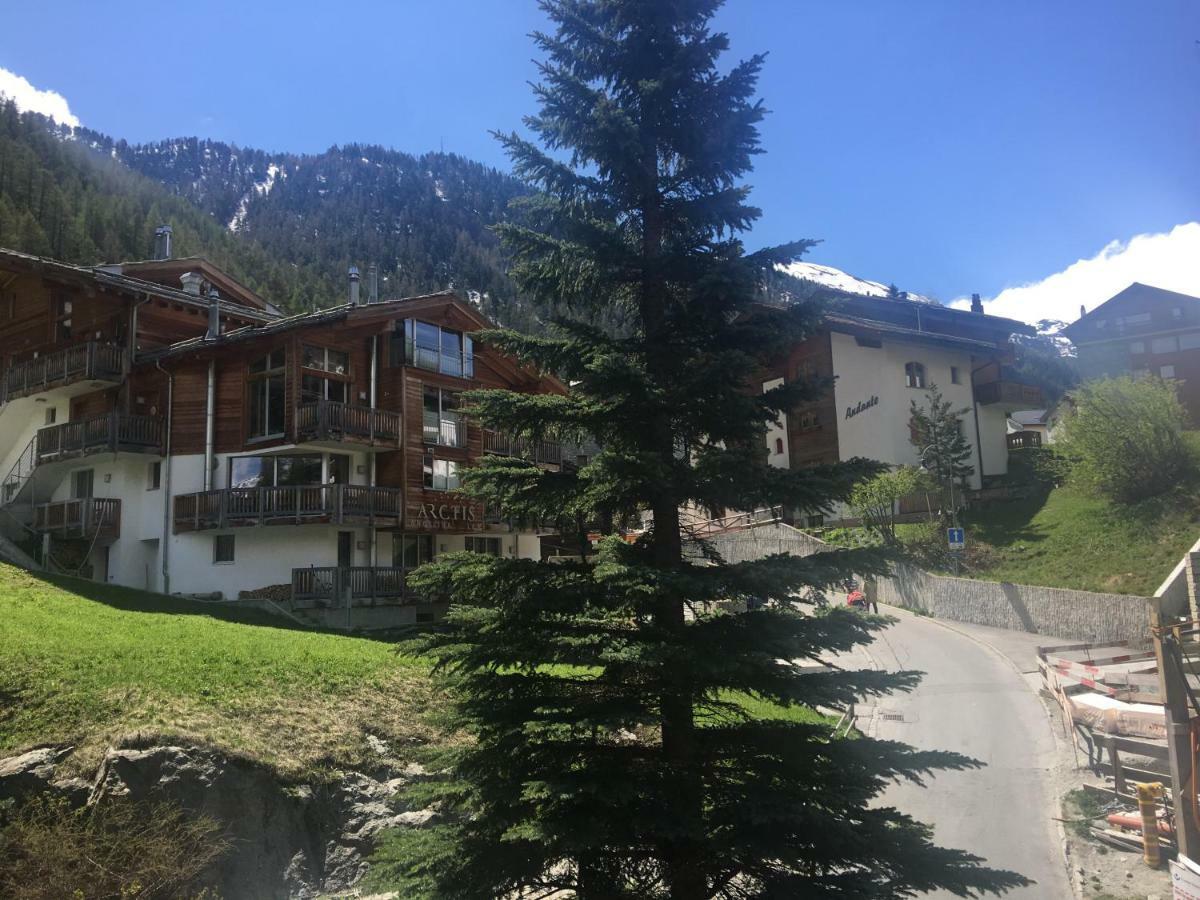 采尔马特Haus Colmar公寓 外观 照片